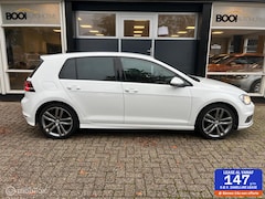 Volkswagen Golf - 1.2 TSI Business Edition R-LINE