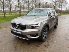 Volvo XC40 - 1.5 T4 Recharge Inscription Creme Leer