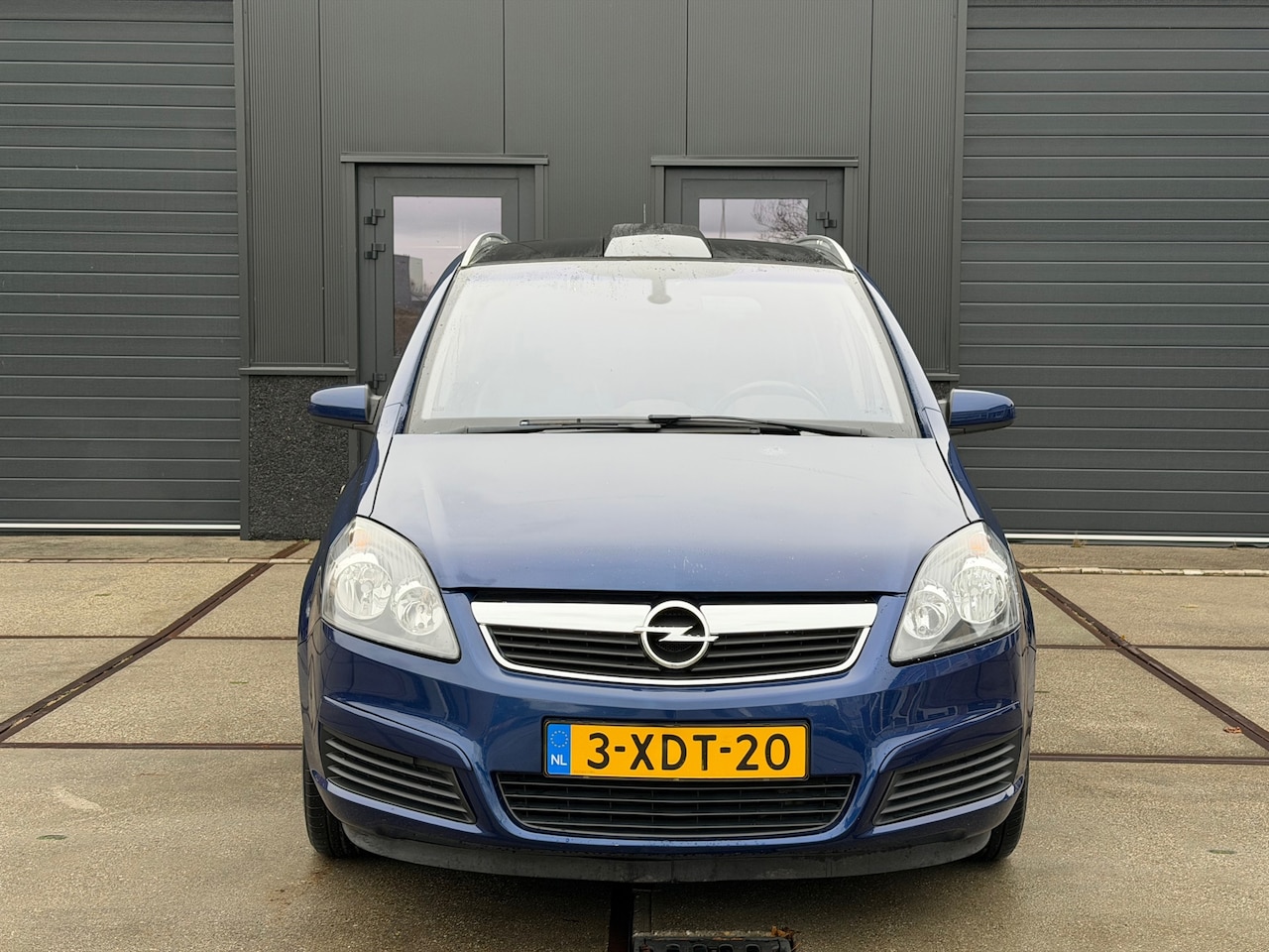 Opel Zafira - 2.2 Essentia Panoramadak Cruise 7pers - AutoWereld.nl