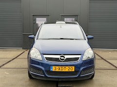 Opel Zafira - 2.2 Essentia Panoramadak Cruise 7pers