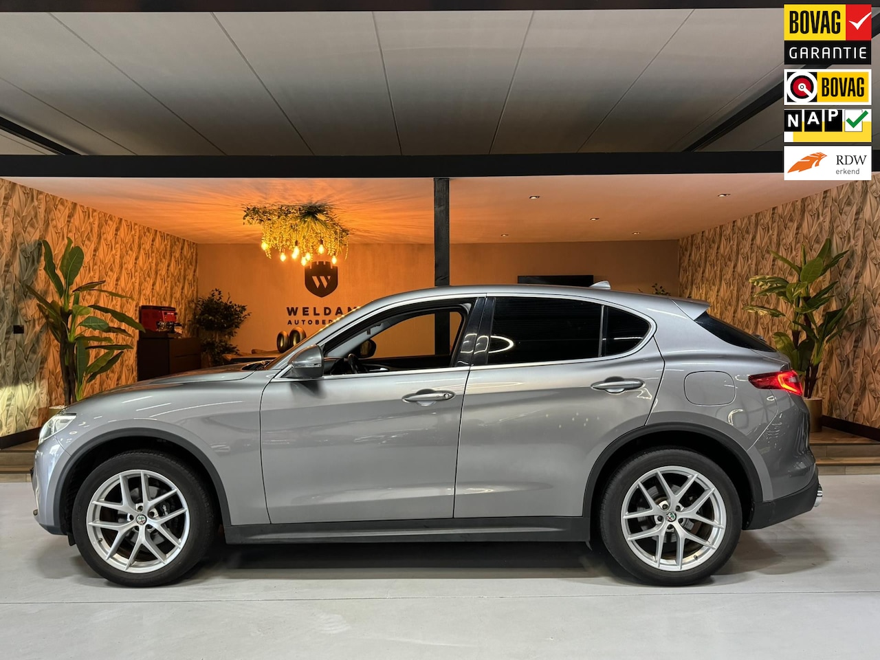 Alfa Romeo Stelvio - 2.0 Turbo First Edition Garantie Memory StuurVW StoelVW Camera Elek Achterklep Leder Cruis - AutoWereld.nl