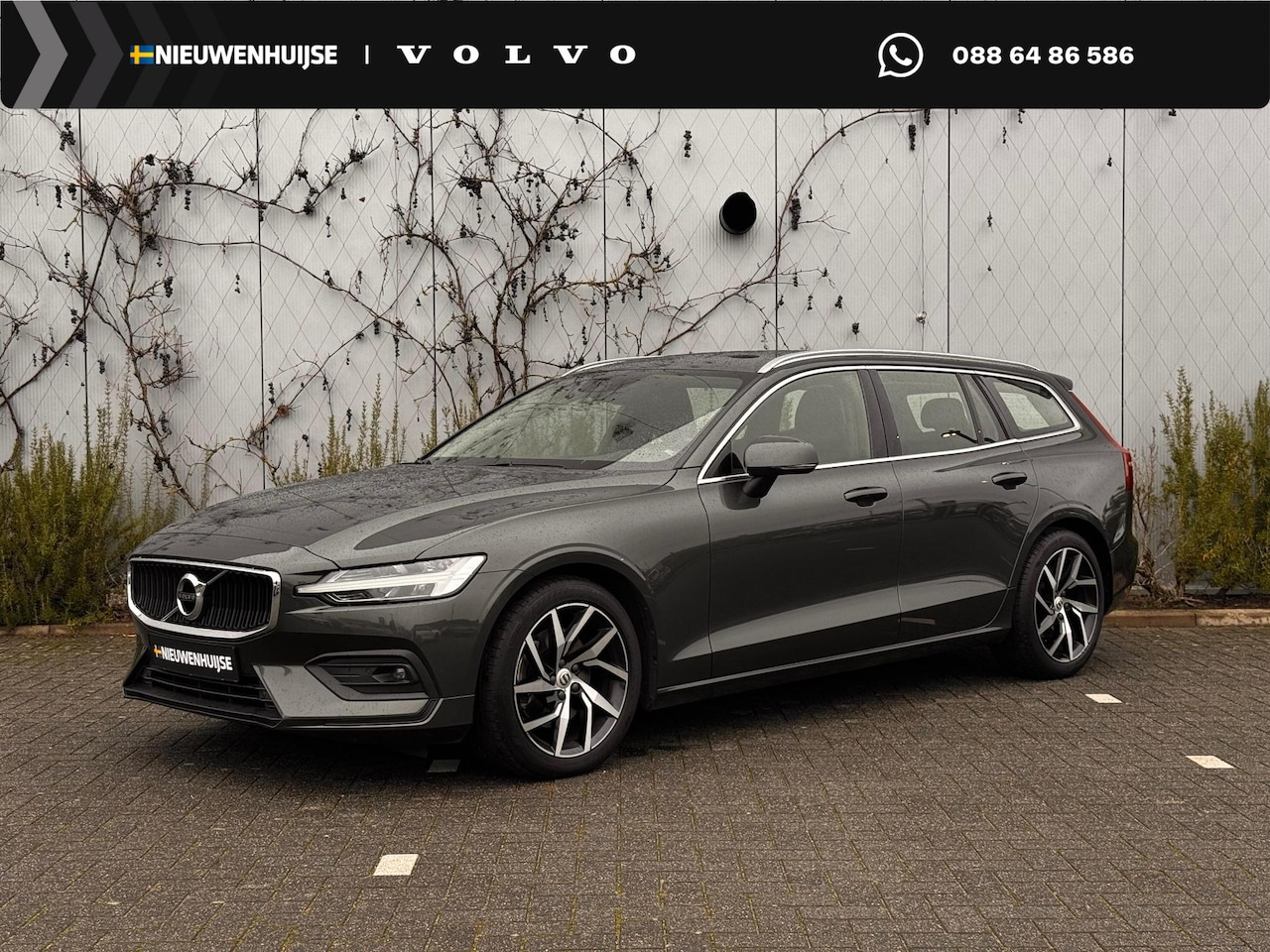Volvo V60 - 2.0 T4 Momentum Pro | Cruise Control | Parkeercamera | Parkeersensoren voor + achter | 18 - AutoWereld.nl