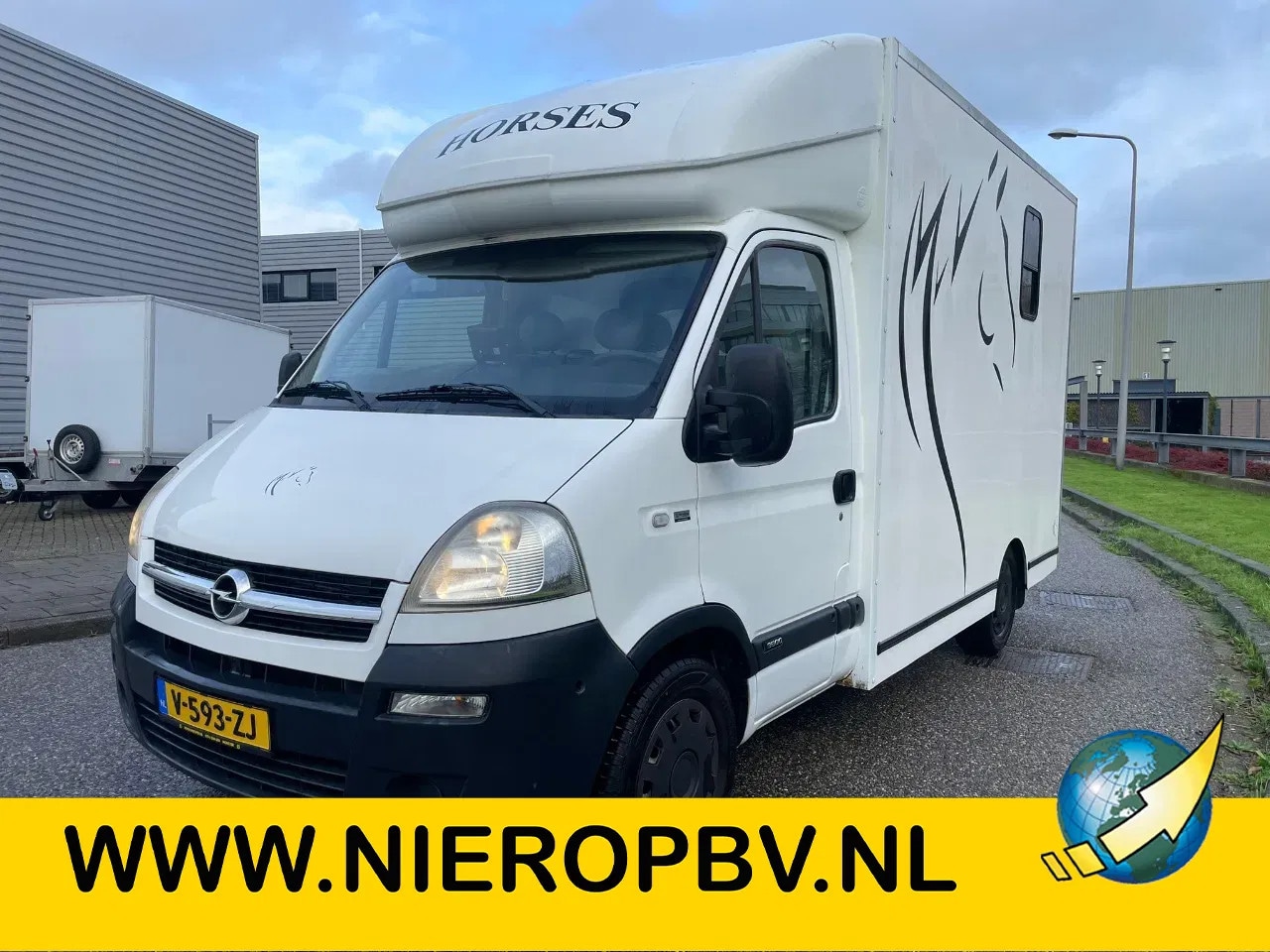 Opel Movano - 2.5CDTI Vee/Paardenwagen Automaat - AutoWereld.nl
