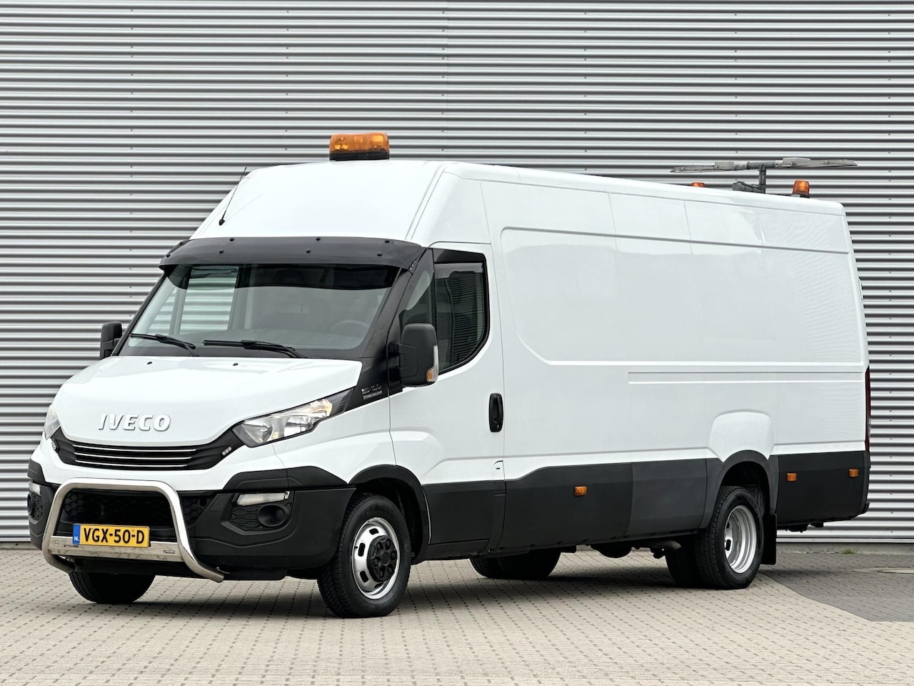 Iveco Daily - 35C16V 2.3 410 L4H2 automaat - AutoWereld.nl