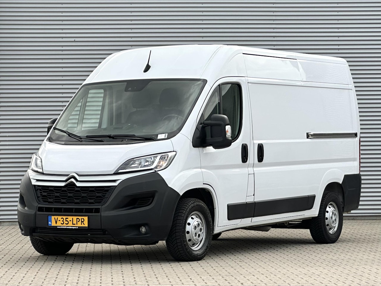 Citroën Jumper - 35 2.2 BlueHDi 120 L2H2 2x schuifdeur - AutoWereld.nl