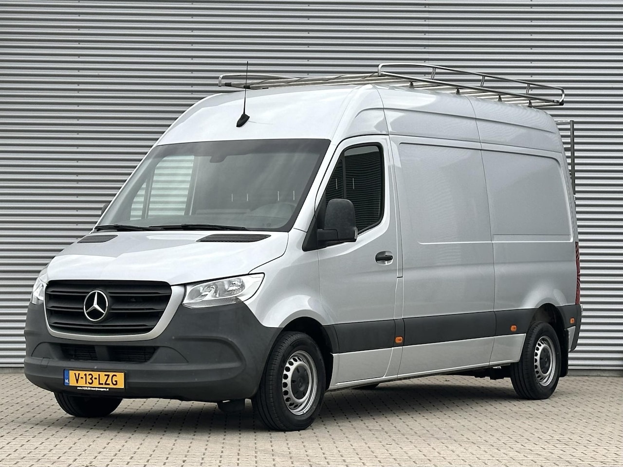 Mercedes-Benz Sprinter - 314 2.2 CDI L2H2 Automaat zilver grijs - AutoWereld.nl