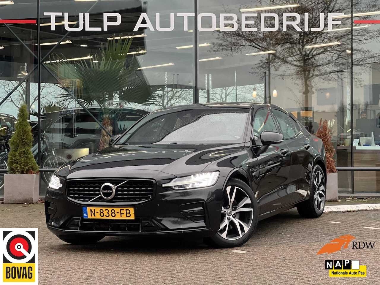 Volvo S60 - 2.0 B3 R-Design Clima Cruise Navi Leder Dealer LED NAP - AutoWereld.nl