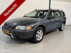 Volvo XC70 - 2.5 T Momentum AUTOMAAT / YOUNGTIMER