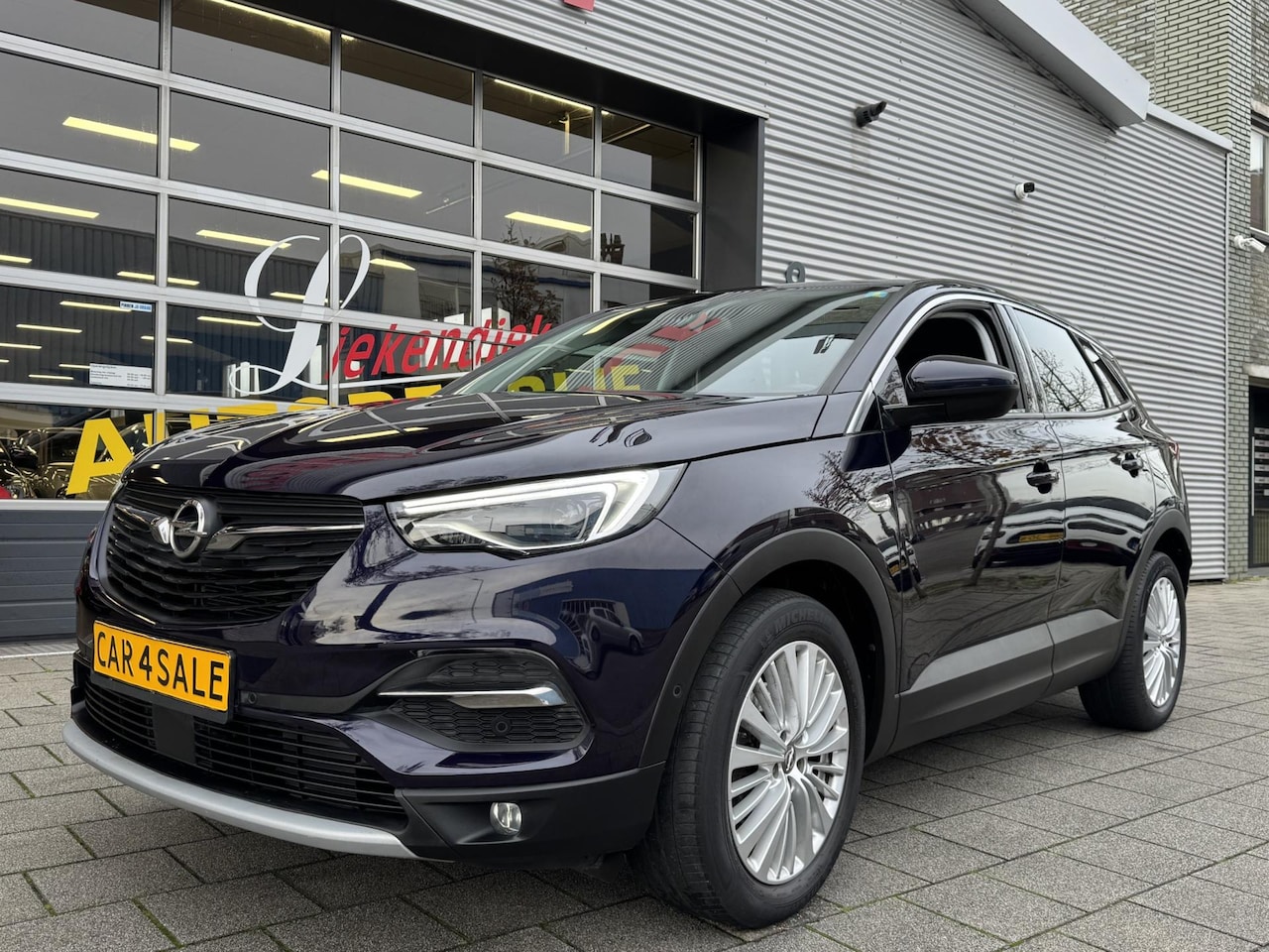 Opel Grandland X - 1.2 Turbo Online Edition - 58.000 KM I Navigatie I Airco LED I PDC I Sport velgen I Dealer - AutoWereld.nl