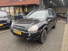 Hyundai Tucson - 2.0i Style CLIMA TREKHAAK LEDER STOEVERWARMING GOED ONDERHOUDEN
