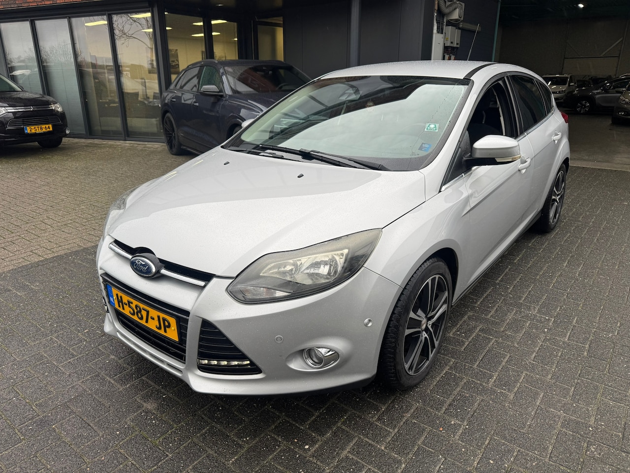 Ford Focus - 1.6 EcoBoost Titanium CLIMA CRUISE NAVI PDC TREKHAAK - AutoWereld.nl