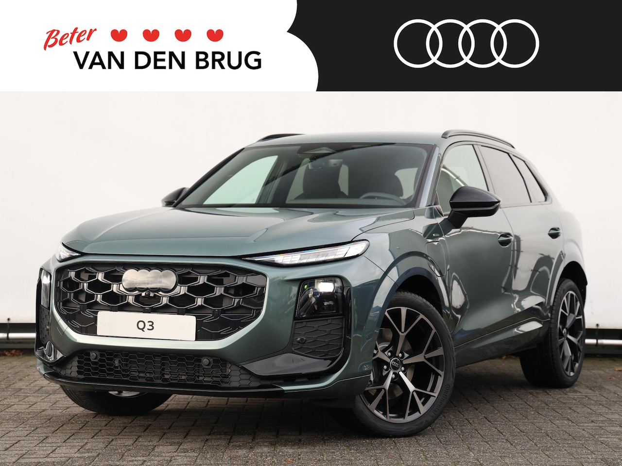 Audi Q3 - S edition e-hybrid 272 PK | Zwart optiek | Privacy glas | Tech plus pakket | 20" Lichtmeta - AutoWereld.nl