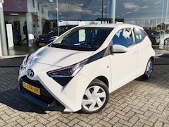 Toyota Aygo - 1.0 VVT-i x-play limited | Trekhaak | Android Auto | Achteruitri
