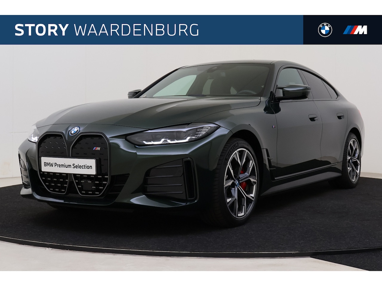 BMW i4 - eDrive35 High Executive M Sport / Trekhaak / Achteruitrijcamera / Active Cruise Control / - AutoWereld.nl