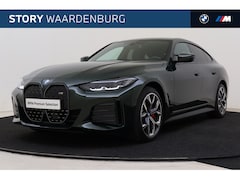 BMW i4 - eDrive35 High Executive M Sport / Trekhaak / Achteruitrijcamera / Active Cruise Control /
