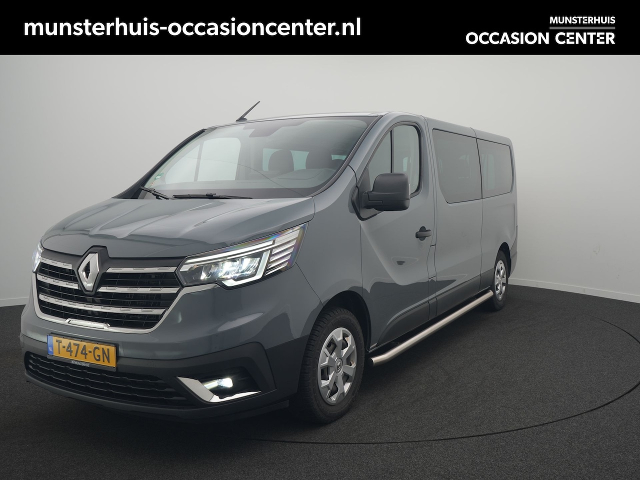 Renault Trafic - - 9 Persoons bus! - All Seasonbanden - Cruise Control - Sidebars - Trekhaak - Dealeronderh - AutoWereld.nl