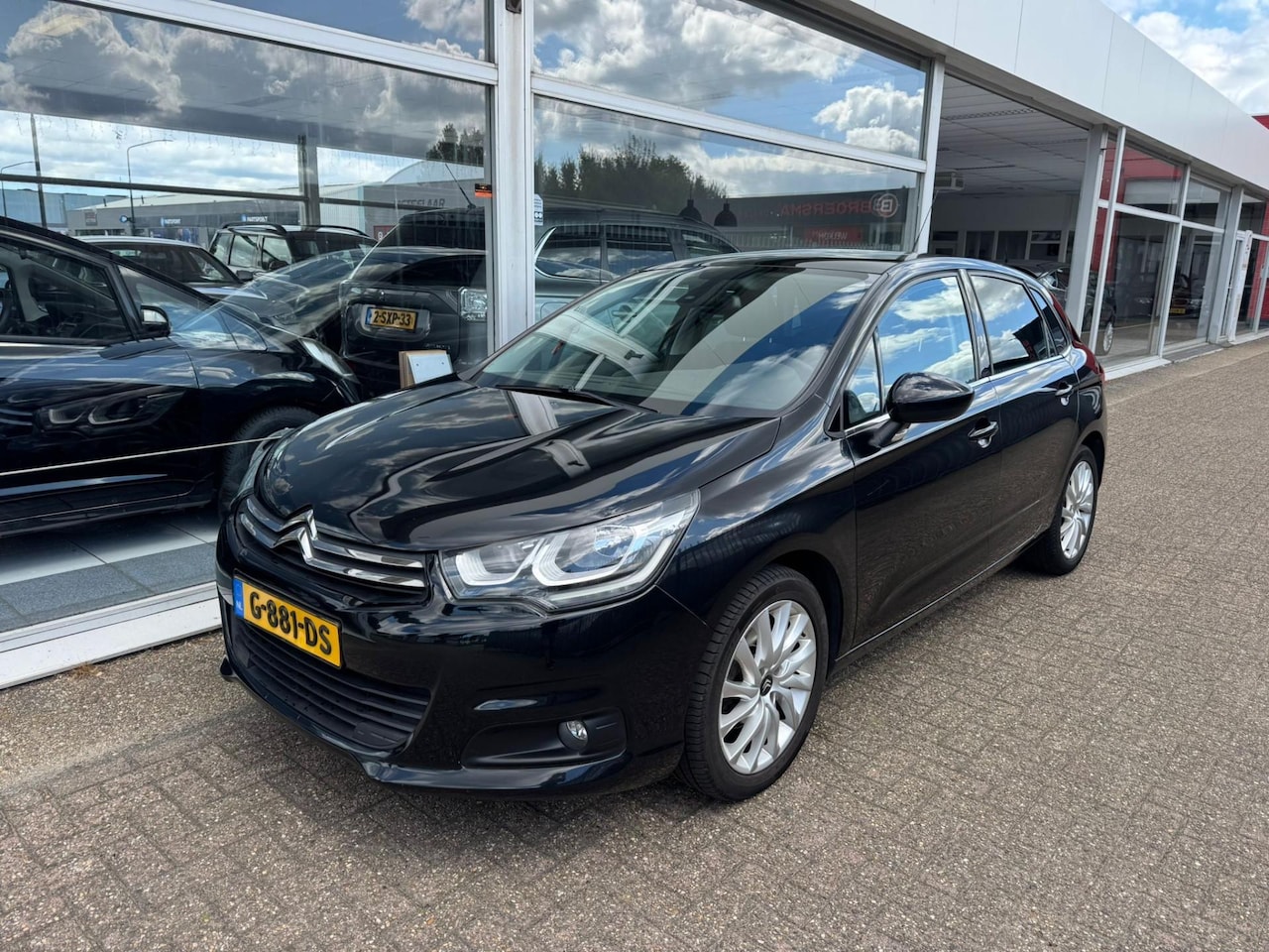 Citroën C4 - 1.2 PureTech Feel Edition | 3e eigenaar | Distributie reeds vervangen | Panoramadak | Navi - AutoWereld.nl