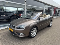 Ford Focus Coupé-Cabriolet - 2.0 TDCi Trend | 3e eigenaar | Leder crème | Navigatie | Airco | Elektrische ramen | Nieuw