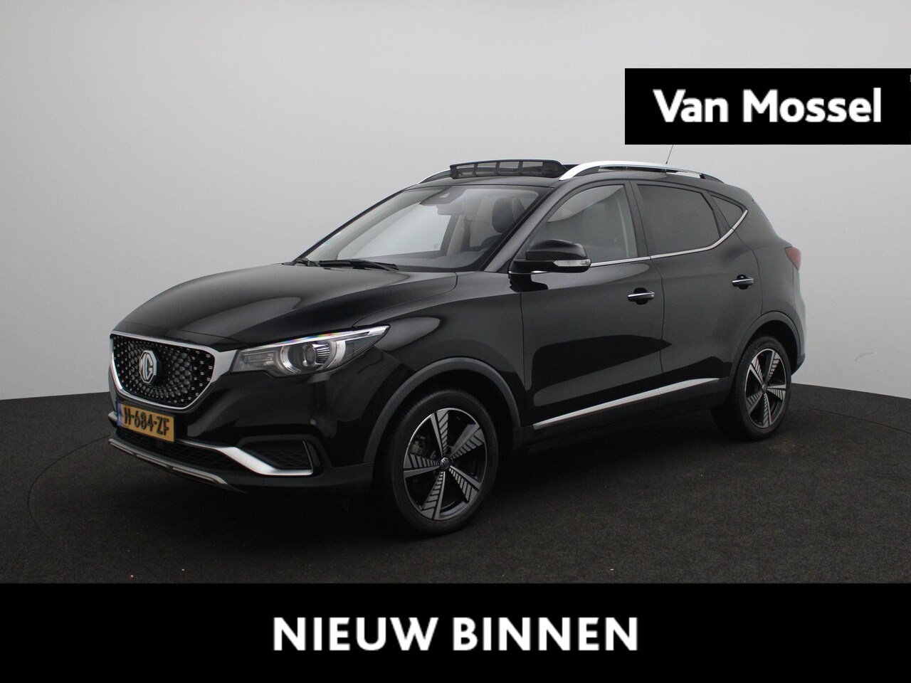 MG ZS - Luxury 45 kWh | Panoramadak | Apple Carplay | Camera | Leder | - AutoWereld.nl