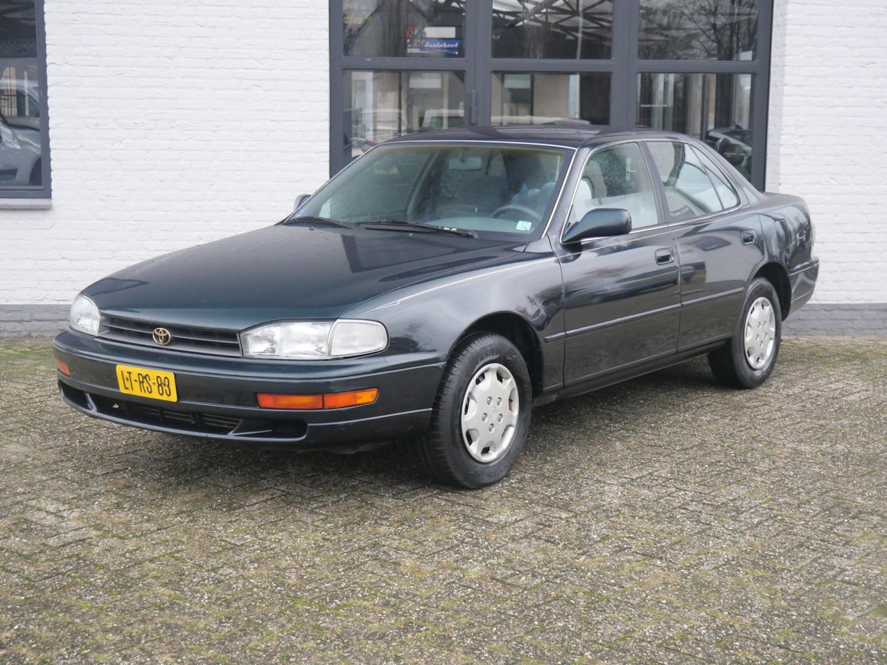 Toyota Camry - 2.2i XL Airco 164000 mls !!! Gold Edition. - AutoWereld.nl