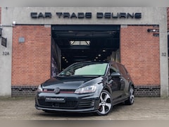 Volkswagen Golf - 2.0 TSI GTI Performance Pano / Camera / DCC