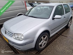 Volkswagen Golf - 1.6-16V Airco elektrische ramen
