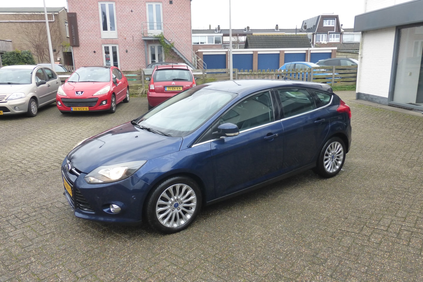 Ford Focus - 1.6 EcoBoost Titanium 1.6 EcoBoost Titanium - AutoWereld.nl