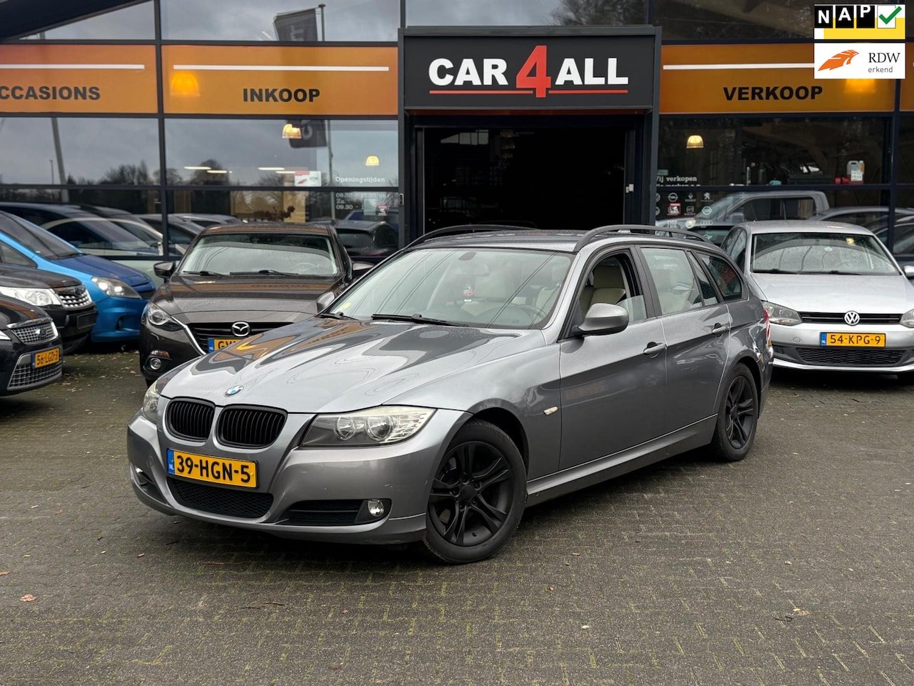 BMW 3-serie Touring - 318i Business Line LEDER/CRUISE/CLIMA/PDC/APK 7-7-2026/FACELIFT/NETTE AUTO - AutoWereld.nl