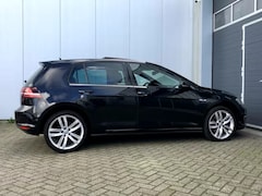 Volkswagen Golf - 1.4 TSI GTE Pano | LED | LMV | Nw accupakket | Boekjes | Zeer netjes