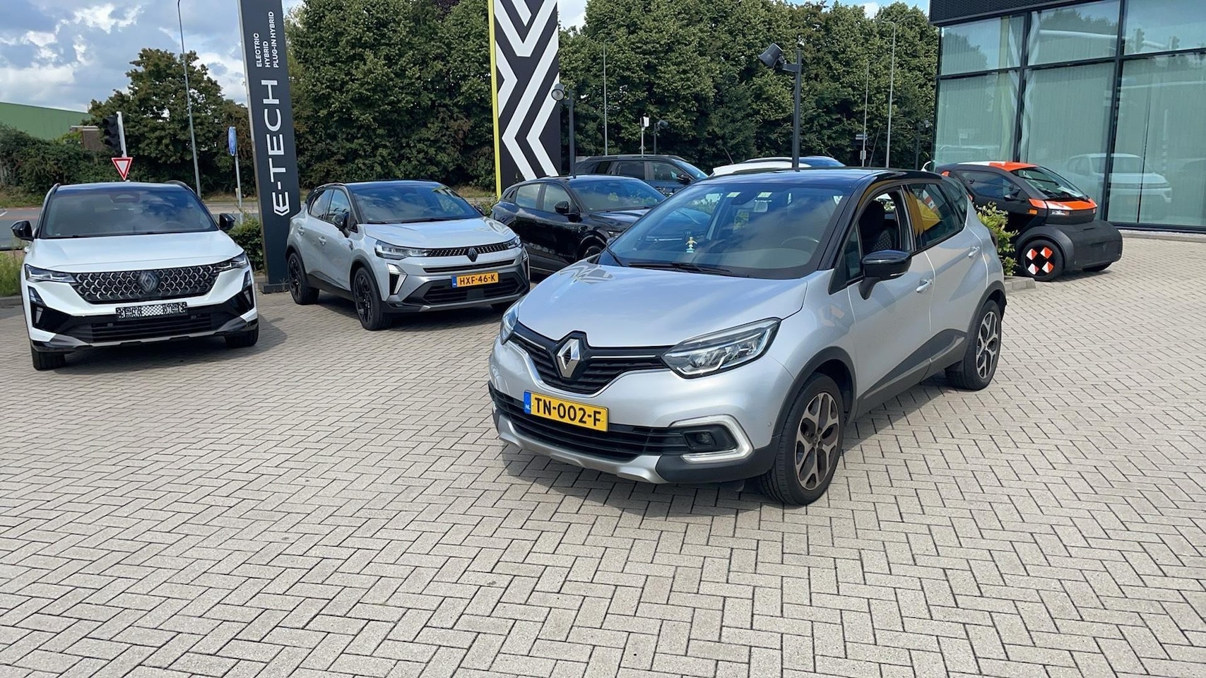 Renault Captur - TCe 90 Intens | Trekhaak | Camera - AutoWereld.nl