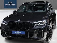 BMW X5 - xDr45e M SPORT / PANODAK / ACC / TREKHAAK / HIFI / 4Z CLIMA / 22"
