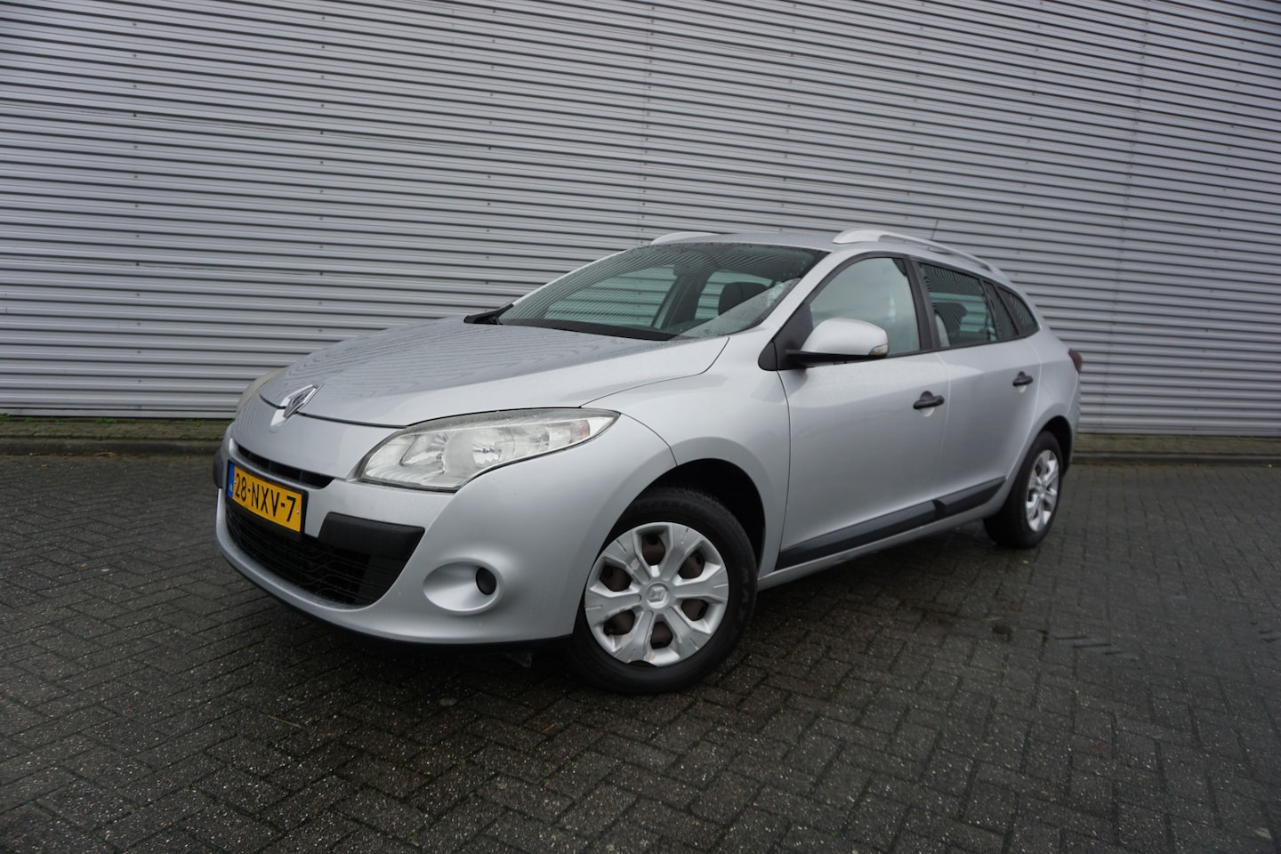 Renault Mégane Estate - 1.6 Authentique Airco / Trekhaak - AutoWereld.nl