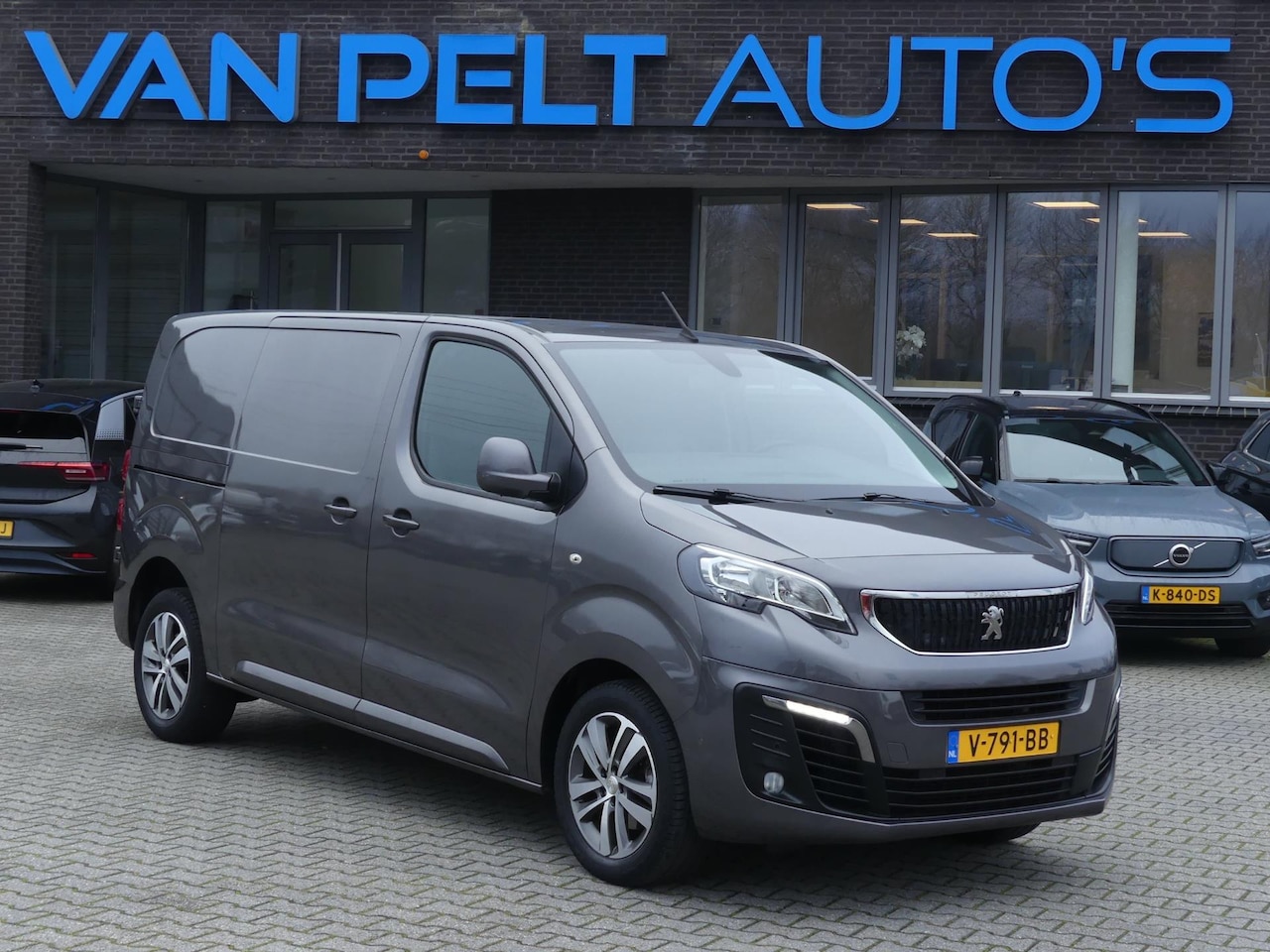 Peugeot Expert - 231S 2.0 BlueHDI 120PK Premium Pack 3P / Carplay - AutoWereld.nl