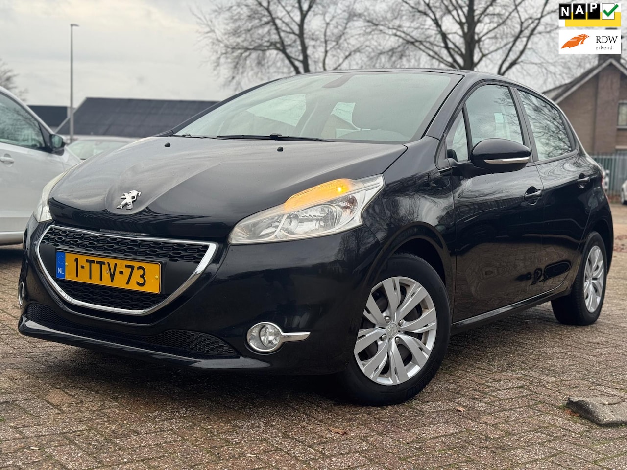 Peugeot 208 - 1.2 VTi Envy NAVIGATIE PDC CLIMATE CTRL APK CRUISE CTRL - AutoWereld.nl
