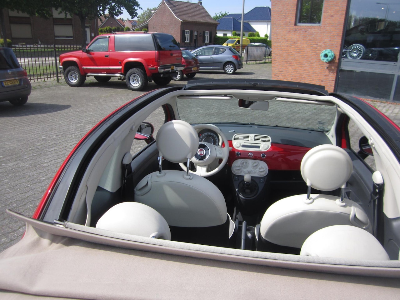 Fiat 500 C - 1,2 Lounge cabrio, PDC, Bovag garantie Fiat Fiat 500  1,2 Lounge cabrio, PDC, Bovag garant