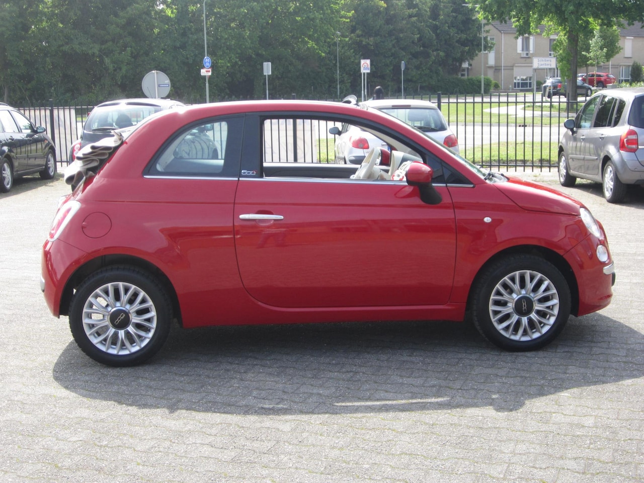 Fiat 500 C - 1,2 Lounge cabrio, PDC, Bovag garantie Fiat Fiat 500  1,2 Lounge cabrio, PDC, Bovag garant