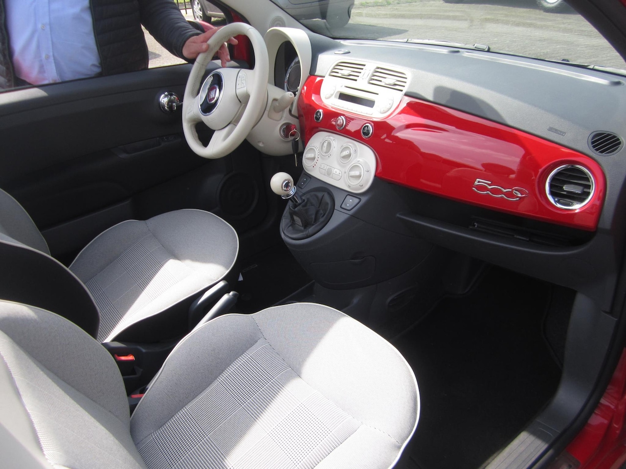 Fiat 500 C - 1,2 Lounge cabrio, PDC, Bovag garantie Fiat Fiat 500  1,2 Lounge cabrio, PDC, Bovag garant