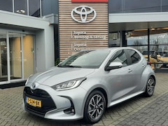 Toyota Yaris - 1.5 HYBRID STYLE BLIND SPOT KEYLESS STOELVERW PARK-SENSOREN APPLE/ANDROID PRIVACY GLASS AL