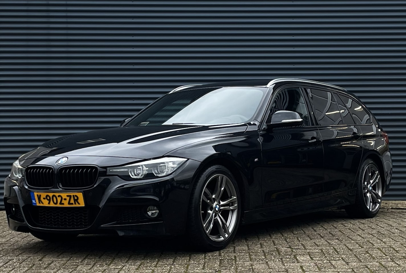 BMW 3-serie Touring - (f31) 320i 184pk Aut M Sport Edition - AutoWereld.nl