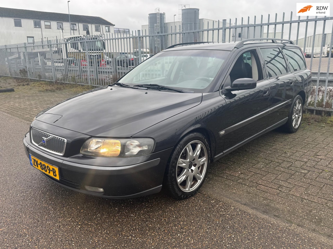 Volvo V70 - 2.3 T-5 250PK Automaat Leder Nette staat T5 - AutoWereld.nl