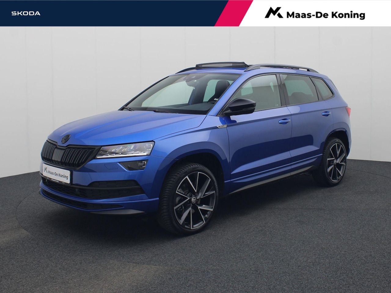 Skoda Karoq - 1.5TSI/150pPK Sportline Business DSG · Panoramadak · Camera · Trekhaak · Apple/Android Car - AutoWereld.nl