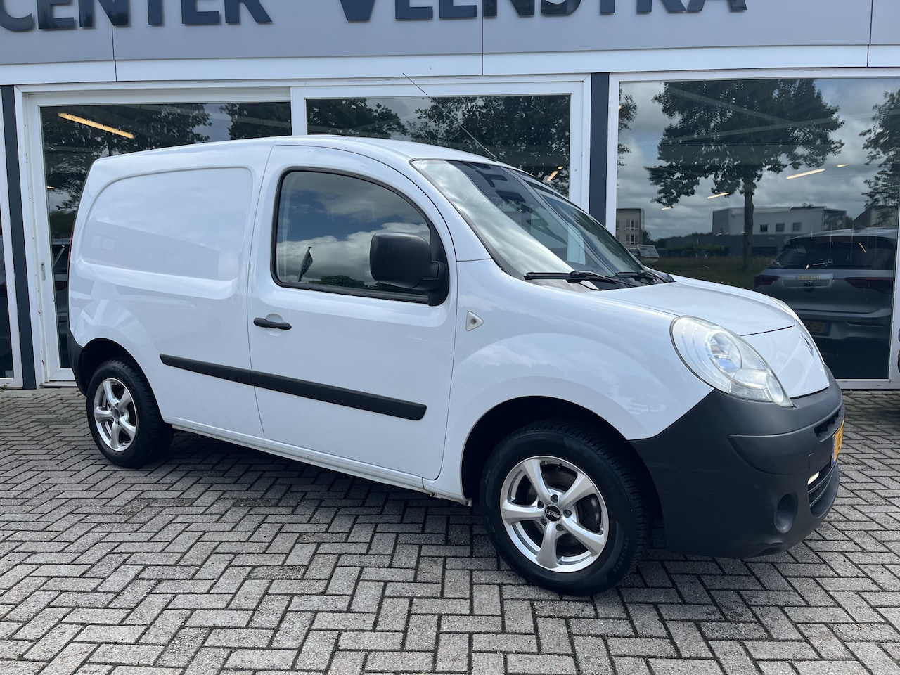 Renault Kangoo Express - 1.6 Express Comfort Benzine! / Airco / LMV / Trekhaak / Camera - AutoWereld.nl