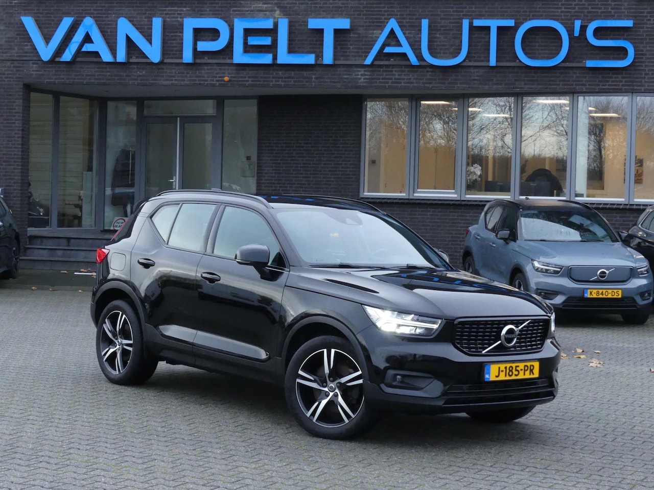 Volvo XC40 - 1.5 T4 Geartronic Recharge R-Design - AutoWereld.nl