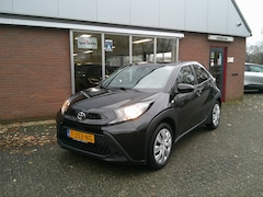 Toyota Aygo X - 1.0 VVT-i MT Play