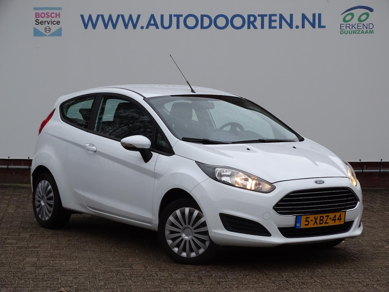 Ford Fiesta - 1.0 Style|Navi|Bluetooth|All Season - AutoWereld.nl