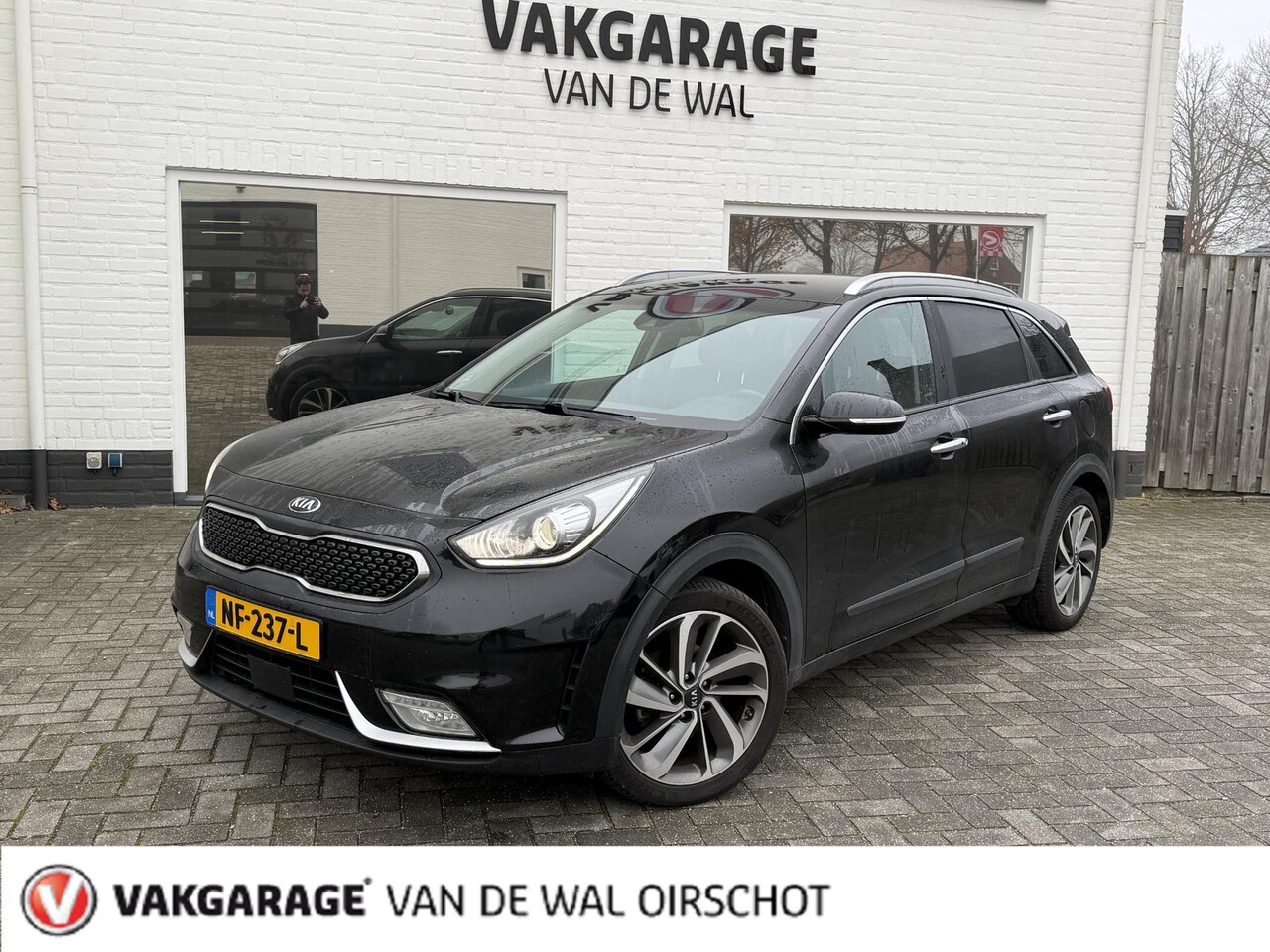 Kia Niro - 1.6 GDi Hybrid ExecutiveLine | JBL | Stoelventilatie | Leder | Achteruitrijcamera | Apple- - AutoWereld.nl