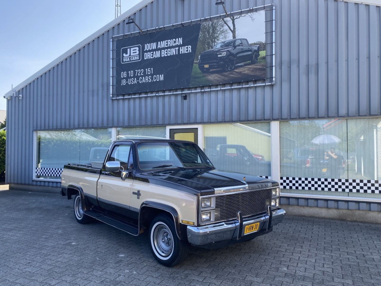Chevrolet C10 - Short-Bed Fleetside V8 Oldtimer Zeer netjes. - AutoWereld.nl