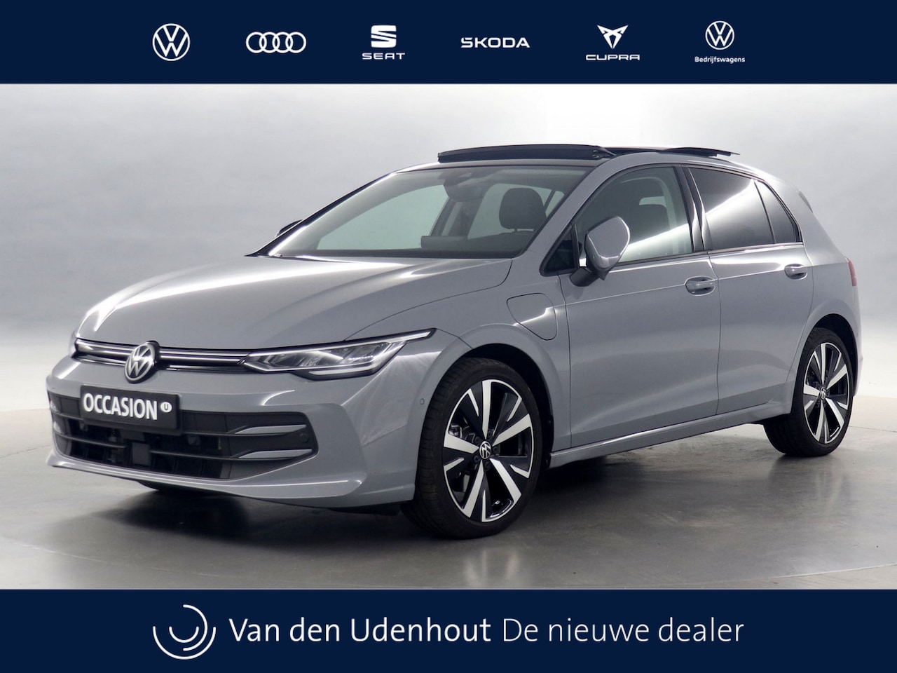 Volkswagen Golf - 1.5 eHybrid 204pk Life Edition DSG / Navigatie / Stoel + Stuurverwarming / Panoramadak / C - AutoWereld.nl