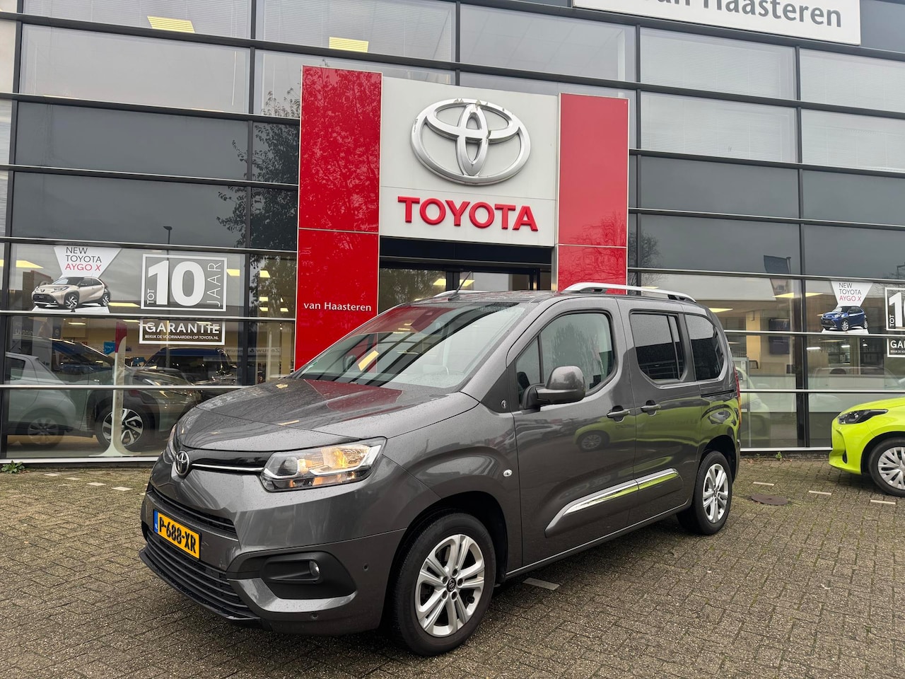 Toyota ProAce City Verso - 1.2 Turbo 130pk Aut Professional - AutoWereld.nl