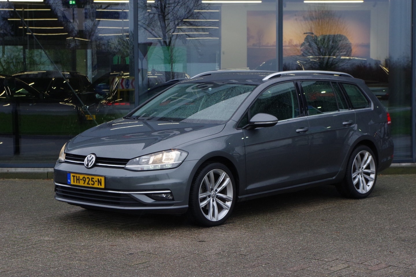 Volkswagen Golf Variant - 1.5 TSI Highline 1.5 TSI 150 PK Highline, Carplay, Stoelverwarming, Adap. Cruise Control - AutoWereld.nl